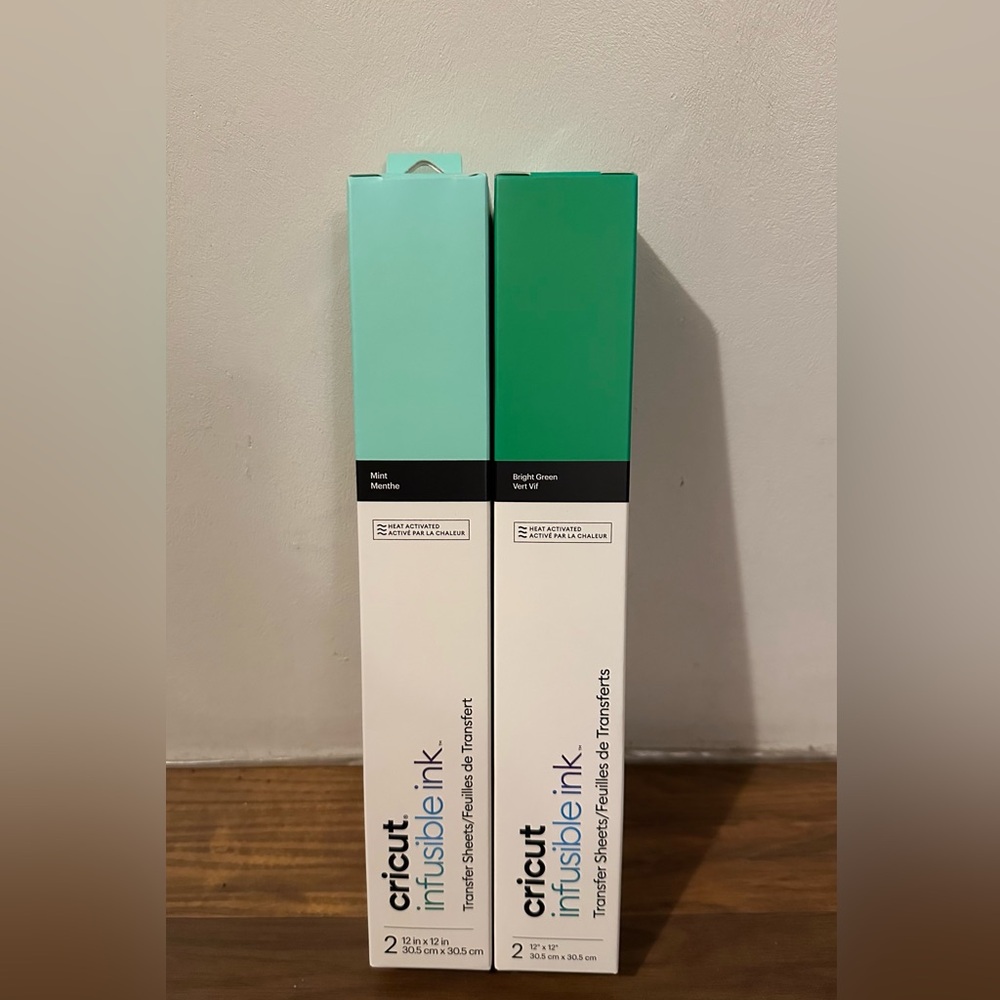 Unopened Cricut Infusible Ink Transfer Sheets - Mint and  Bright Green